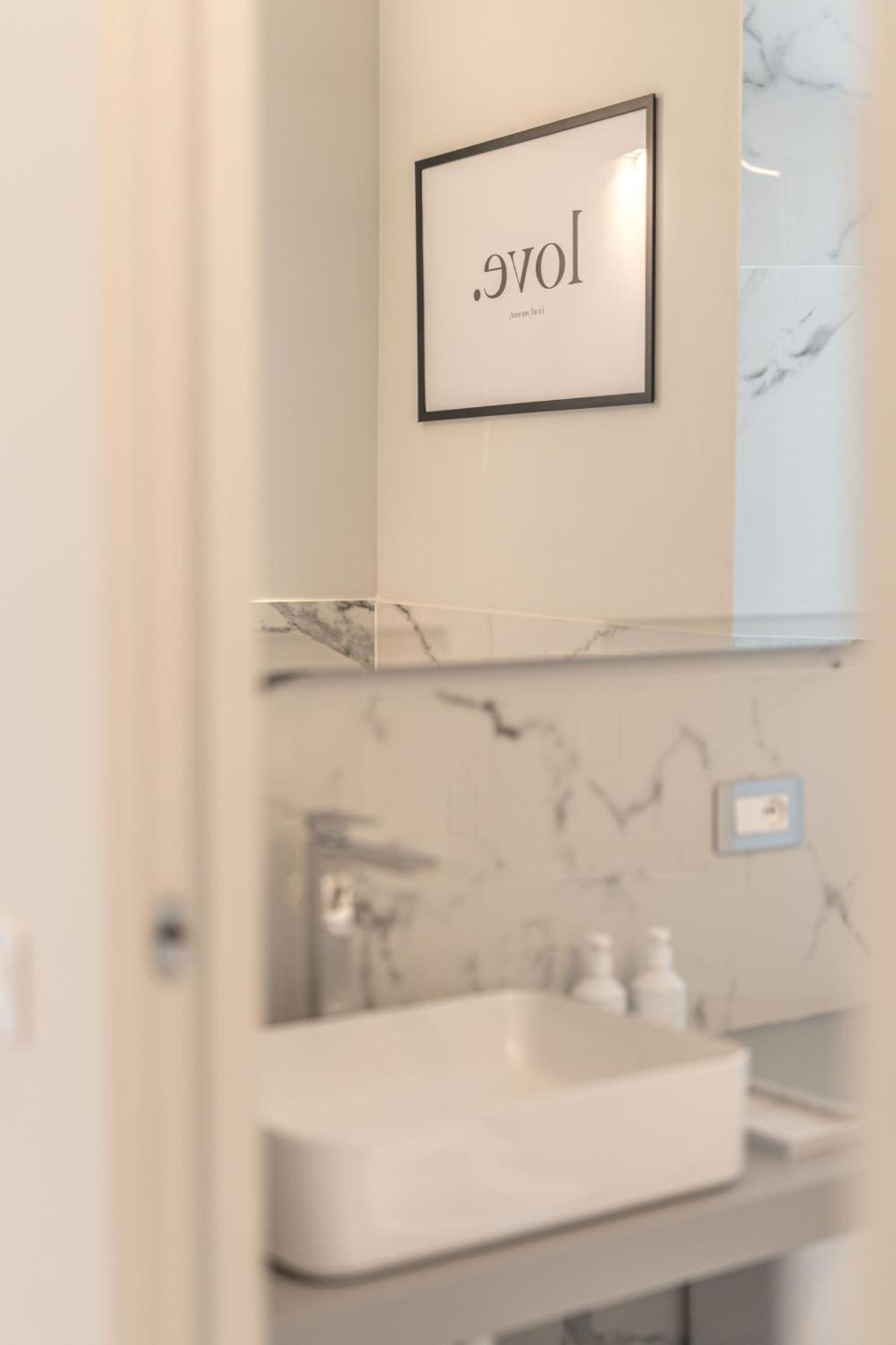 Moscova Luxury New Suite Milaan Buitenkant foto