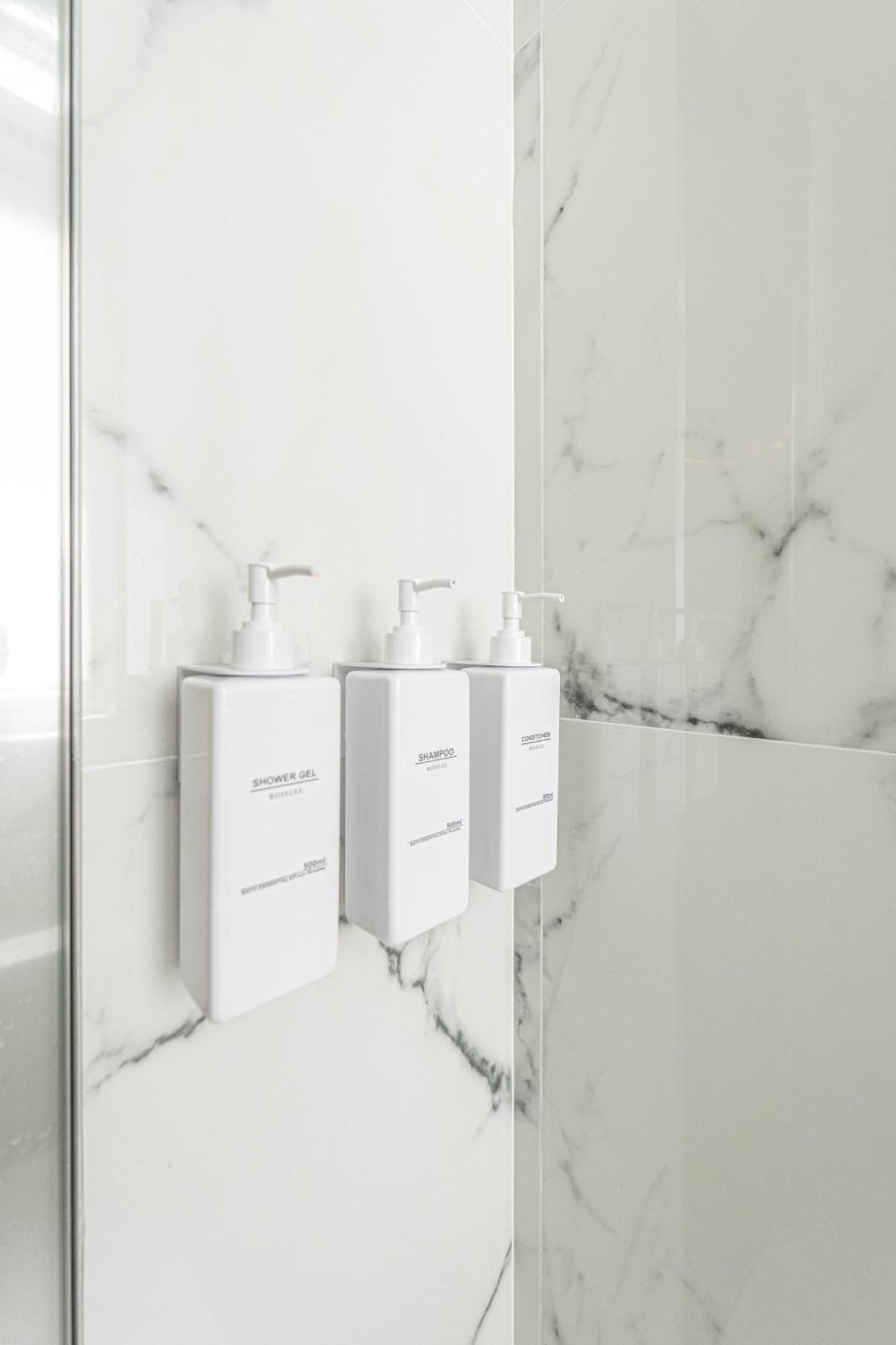 Moscova Luxury New Suite Milaan Buitenkant foto
