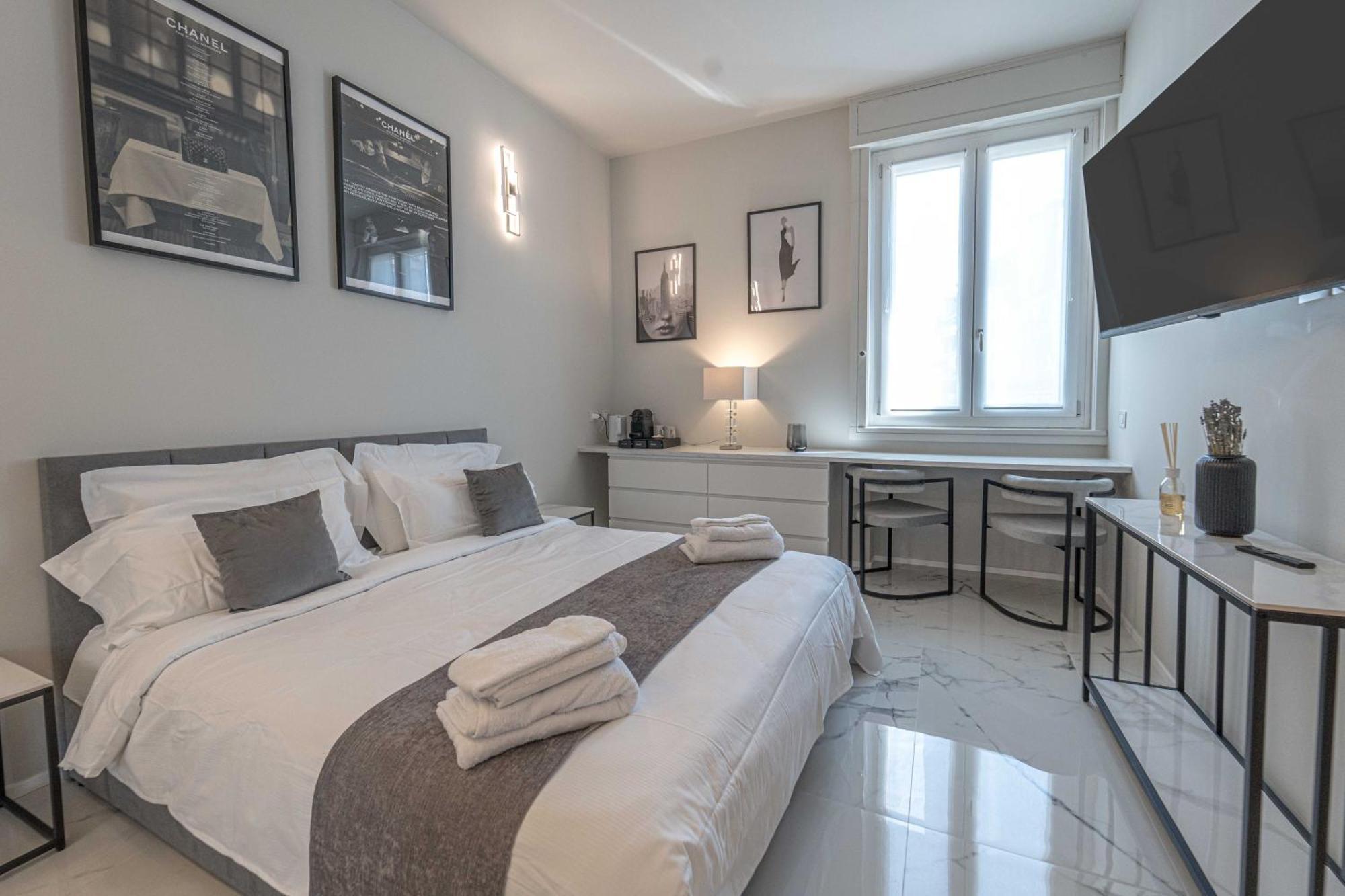 Moscova Luxury New Suite Milaan Buitenkant foto
