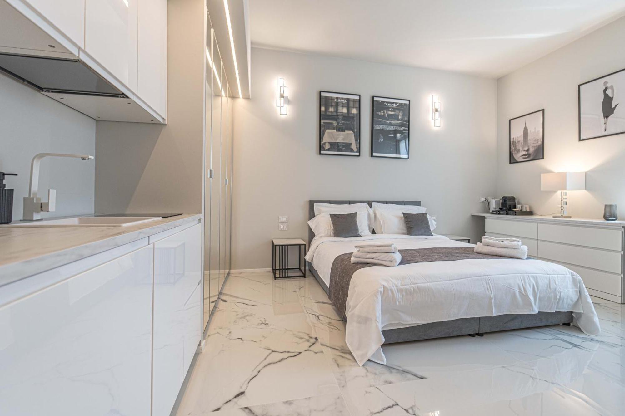 Moscova Luxury New Suite Milaan Buitenkant foto