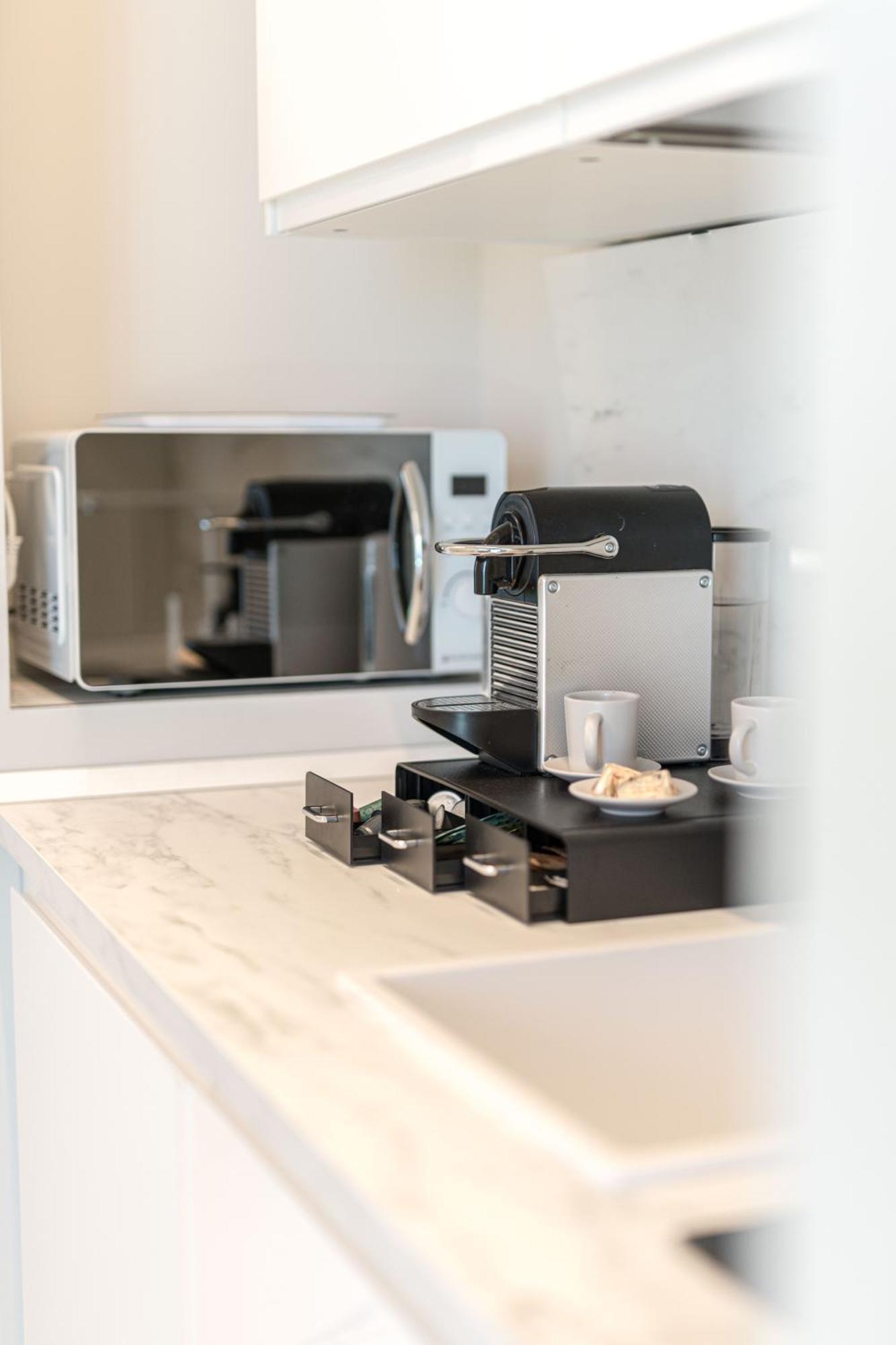Moscova Luxury New Suite Milaan Buitenkant foto