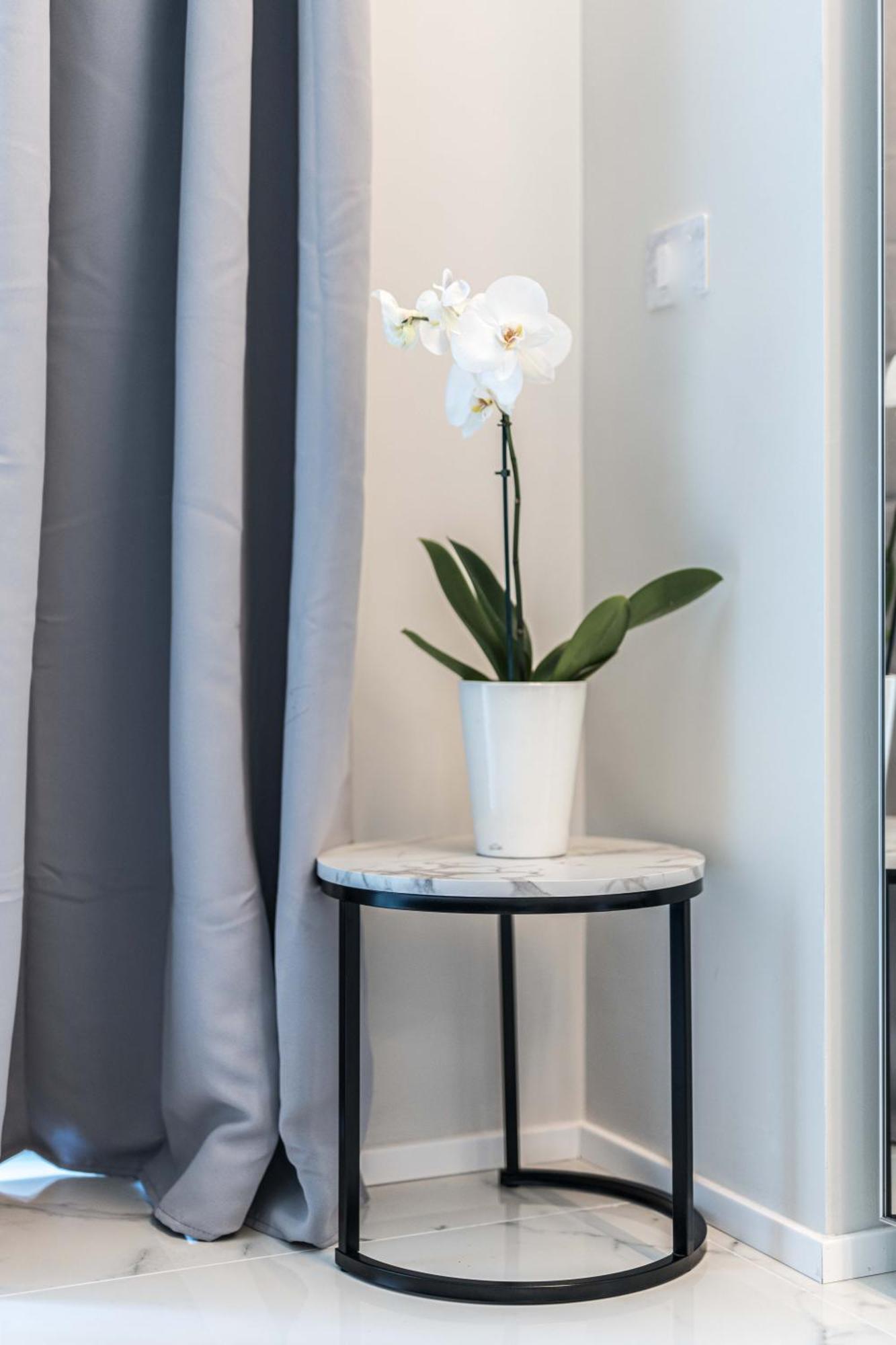 Moscova Luxury New Suite Milaan Buitenkant foto