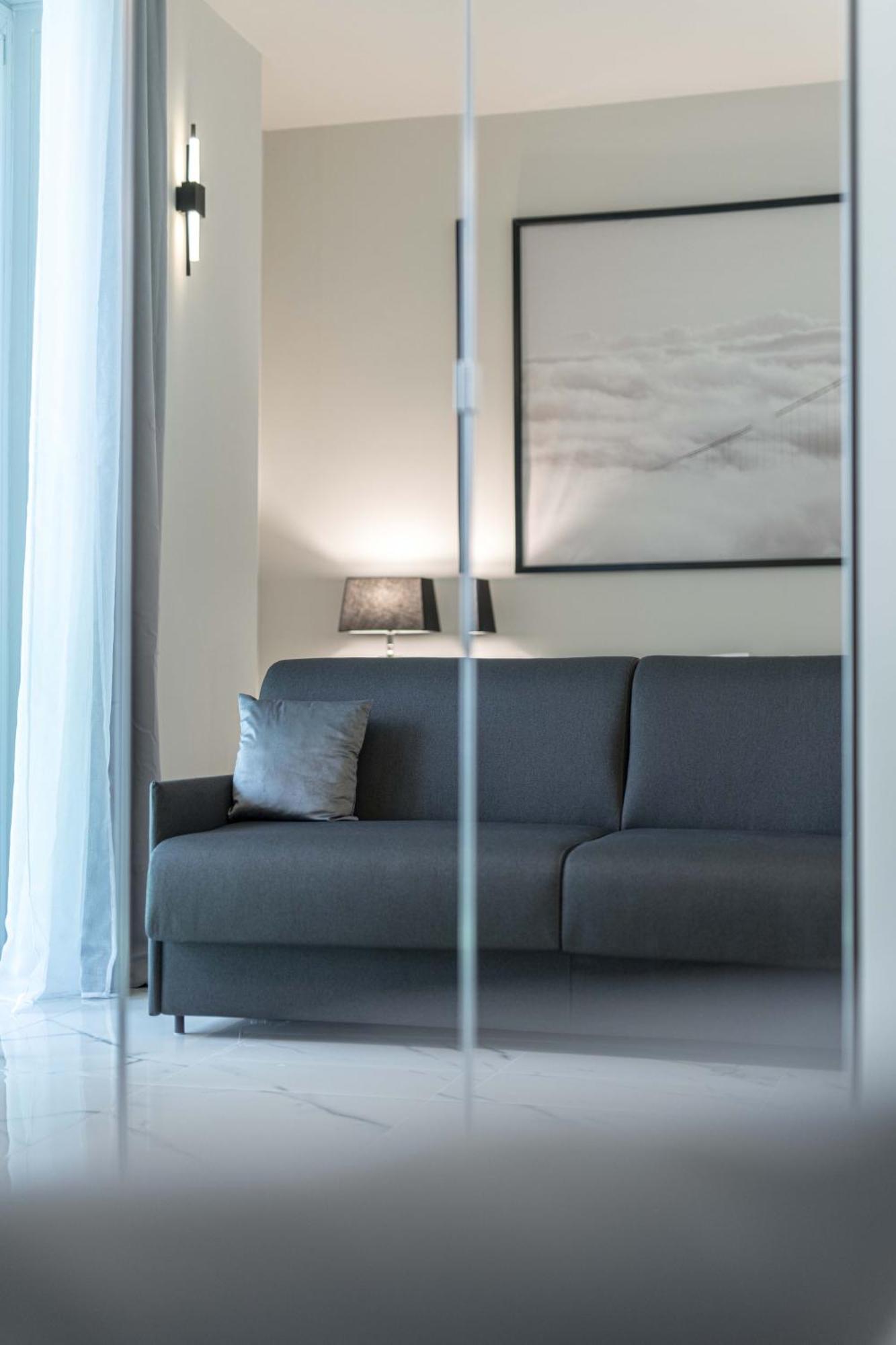 Moscova Luxury New Suite Milaan Buitenkant foto